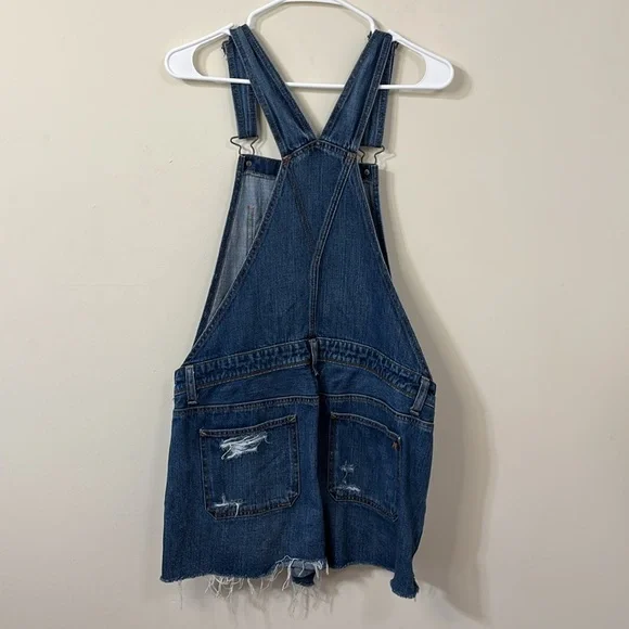 American Eagle Tomgirl Shortall Denim Blue Distressed Overalls Size Medium - Picture 5 of 11